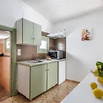 Lemon Trees & דירה סקופלוס טאון