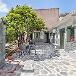 Lemon Trees & * סקופלוס טאון