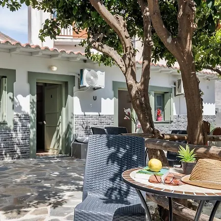 Apartment Lemon Trees & Skopelos Town