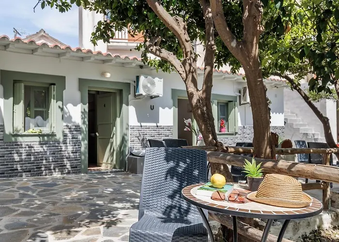 Apartment Lemon Trees & Skopelos Town