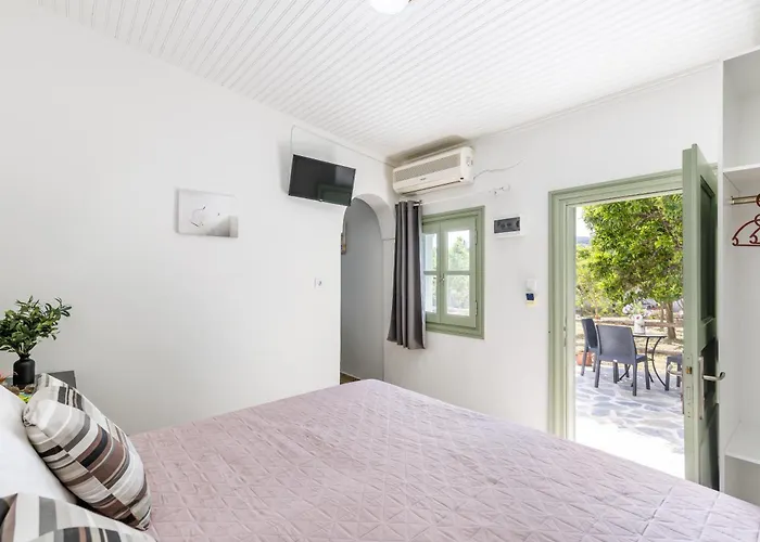 Lemon Trees & Skopelos Town