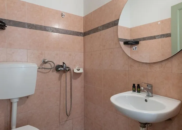 Apartment Lemon Trees & Skopelos Town