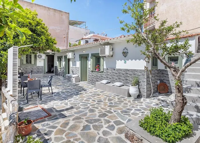 Apartment Lemon Trees & *